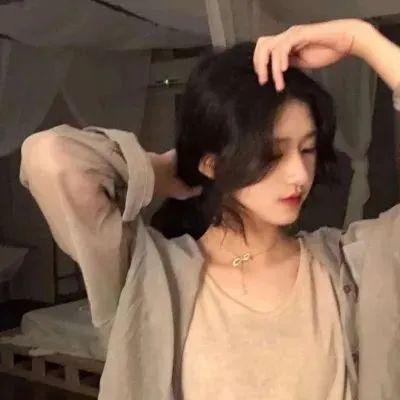 垃圾箱里的婴儿