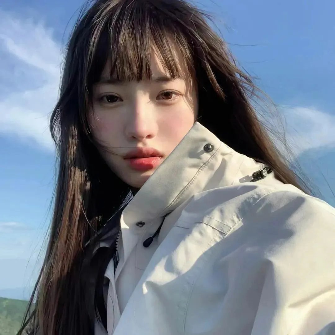 幽异仲夏
